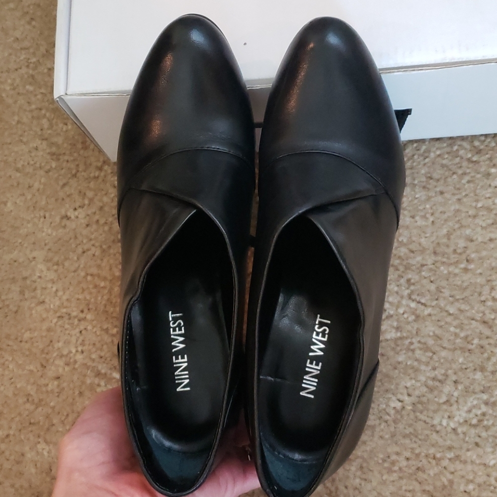 Black booties - Picture 3 of 5